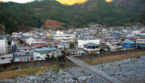 水窪駅前から