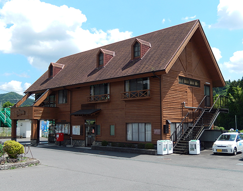 JR水郡線上小川駅舎